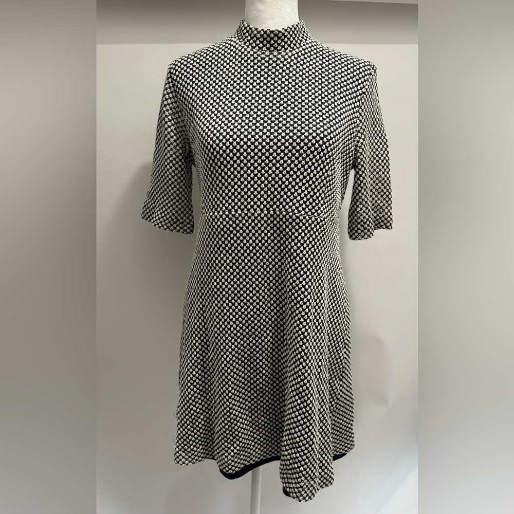 Zara Knit Jacquard Skater Dress in Navy and Ecru Size L NWT